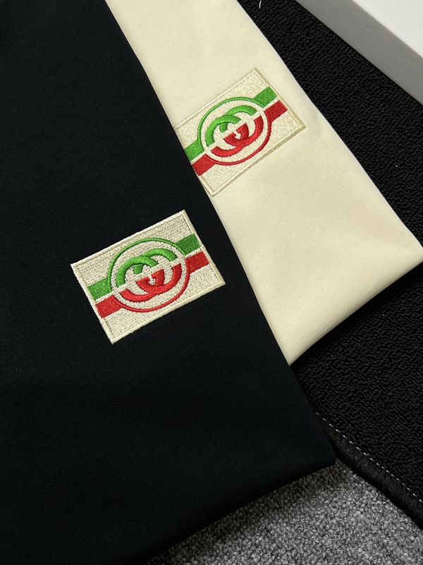 ブランドTシャツ角部分ディテール